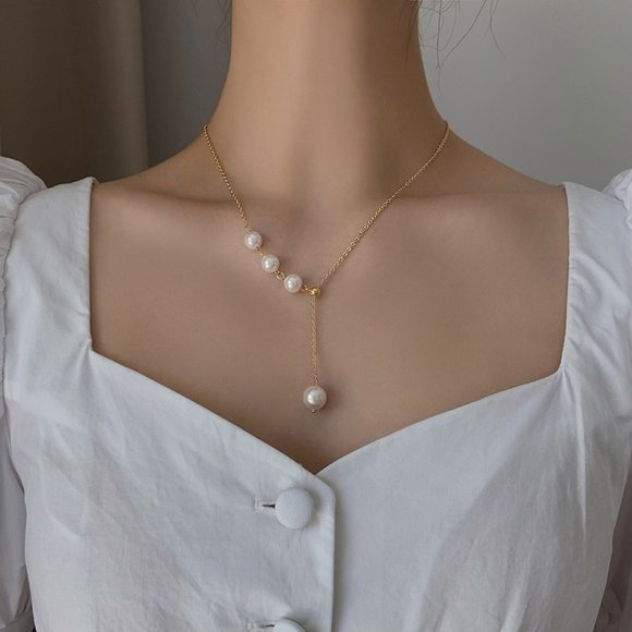 Elegant And Luxurious High Imitation Pearl Pendant Necklace - Picture 2 of 7